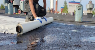 Гидроизоляции битумной кровли | ППуДзж – от 658 руб. за м²